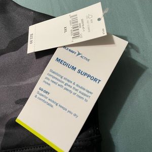 New. Women size XXL sports bar. Old Navy .